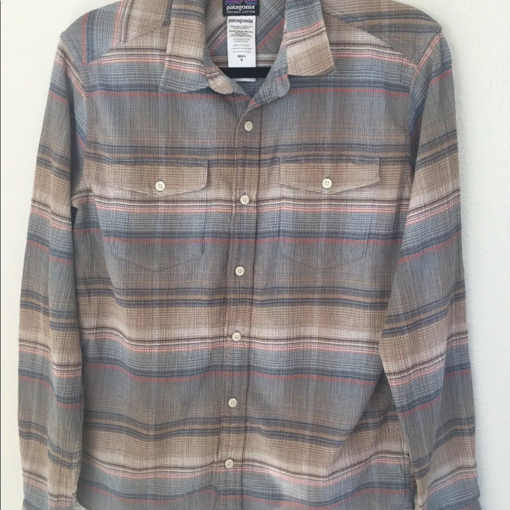 Patagonia Mens Medium long sleeve button up cotton